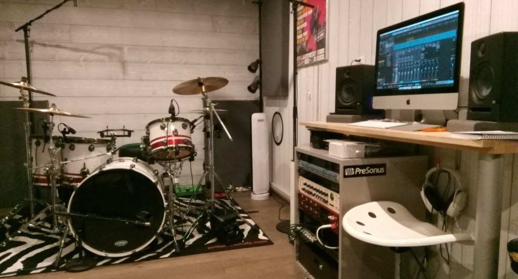 Ade's Studio December 2017